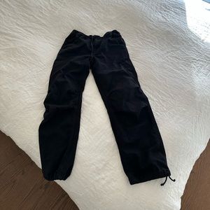 Aritzia black cargo pants - xs
